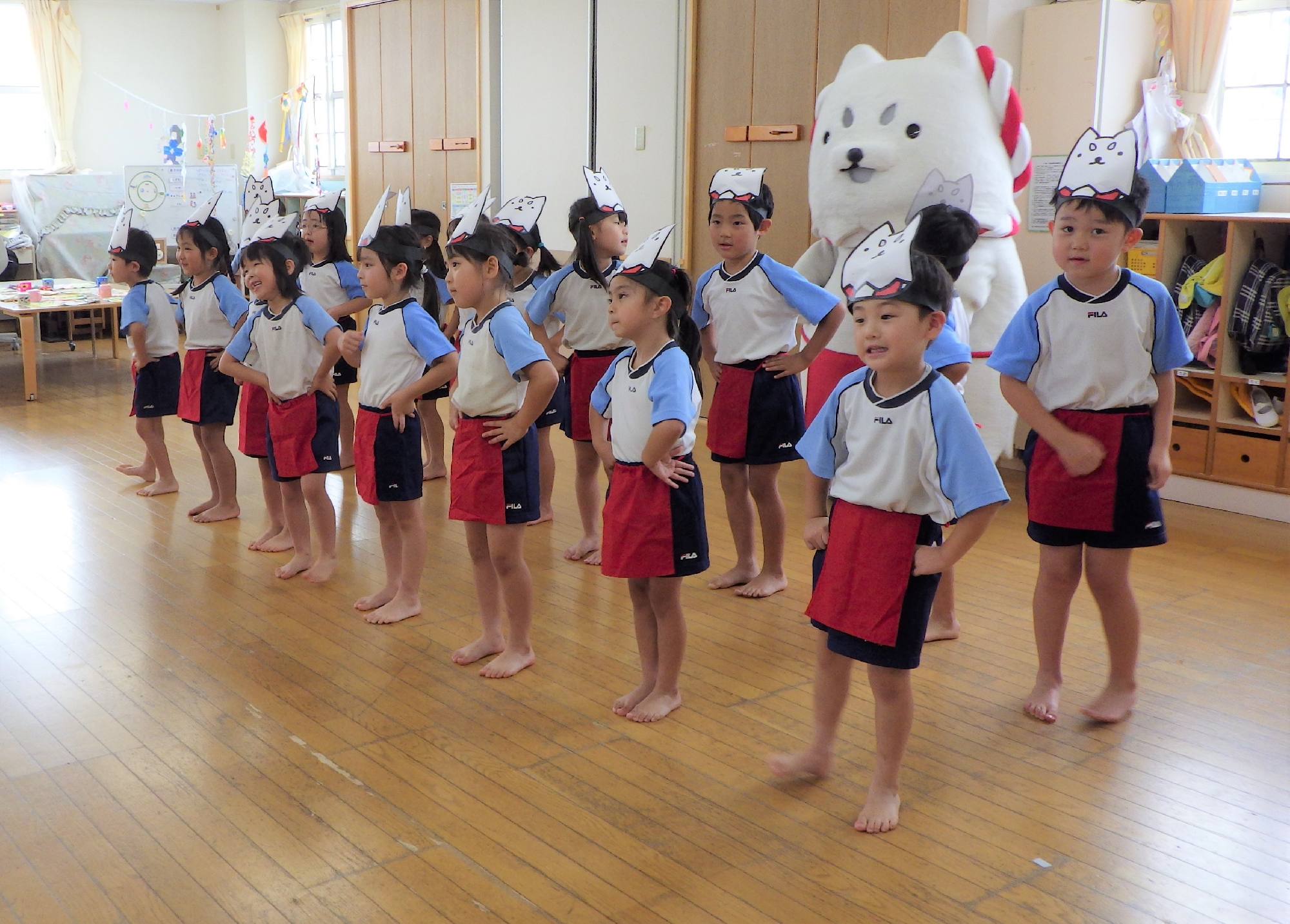 ぺぺぺい　ぺぺぺい　うれしっぺい　♪